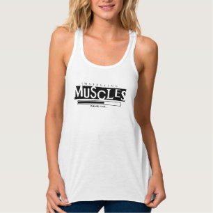 CAMISETA CON TIRANTES MÚSCULOS DE DOWLOAD