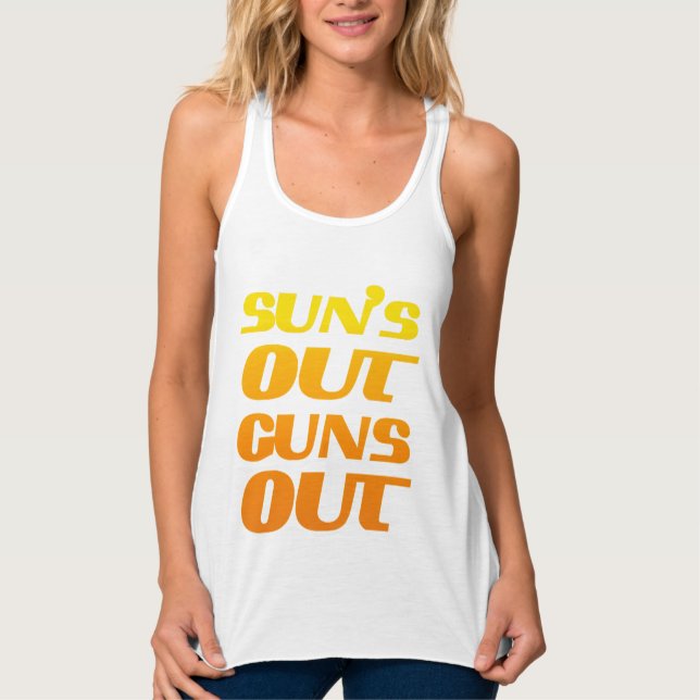 CAMISETA CON TIRANTES SUN ESTÁ SALIENDO ARMAS DE FITNESS Y GIMNASIO (Anverso)