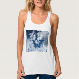 Camiseta Con Tirantes Un remolino de nubes