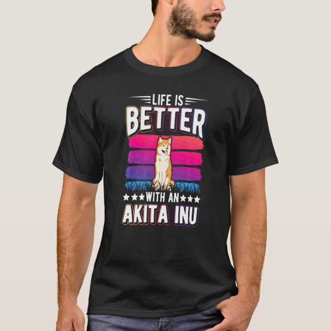 Camiseta Con un Akita Inu (Anverso)