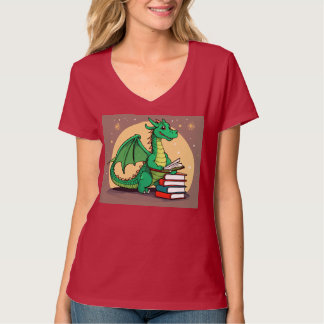 Camiseta con un dragón delante y un león detrás