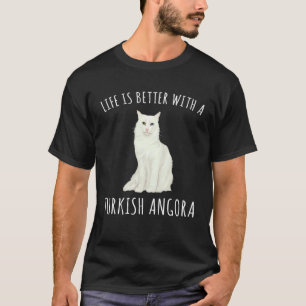 Camiseta Con un gato angora turco