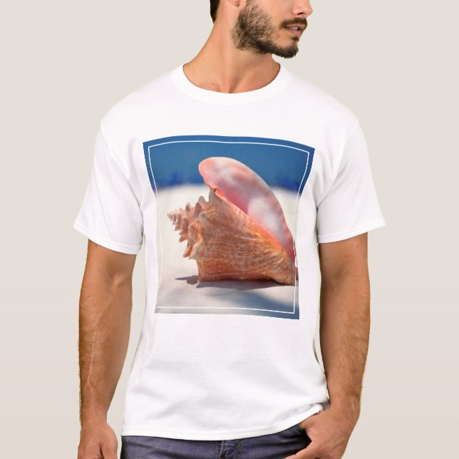 Camiseta Concha Shell en la playa 2 (Anverso)
