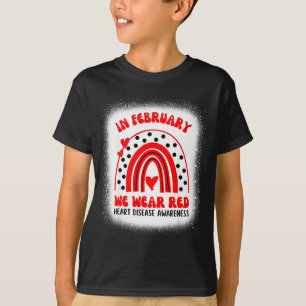 Camiseta Conciencia de la enfermedad cardíaca apoyando en f