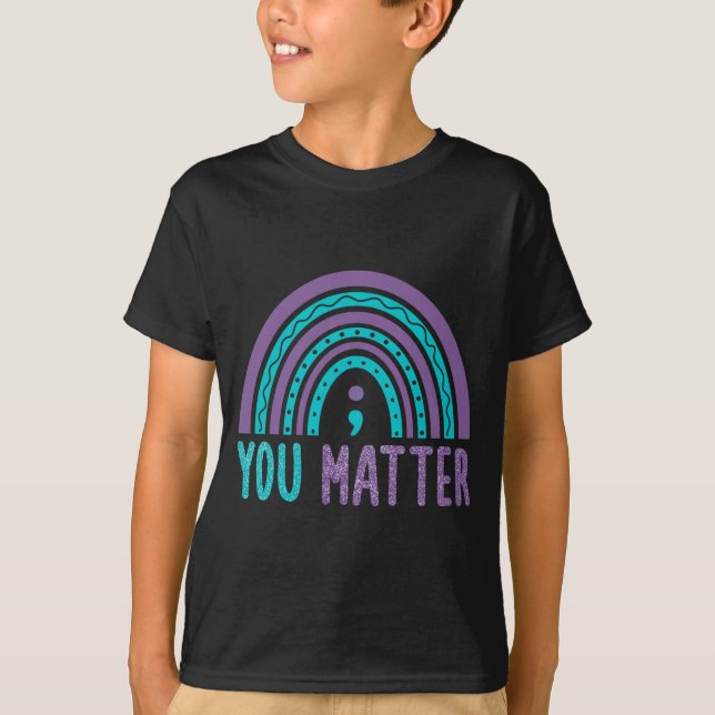 Camiseta Conciencia de Prevención de Arcoíris Punto y Coma (Anverso)