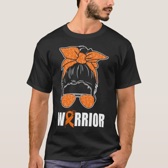 Camiseta Conciencia sobre la esclerosis múltiple en un deso (Anverso)