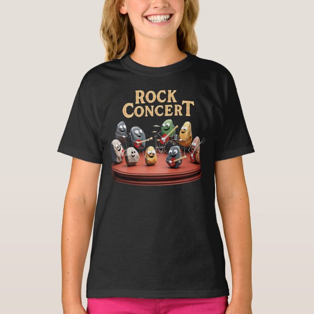 Camiseta Concierto de Rock - Banda de Rocas Tocando Instrum (Anverso)