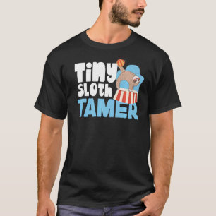 Camiseta Condado de Fair Tiny Sloth Tamer