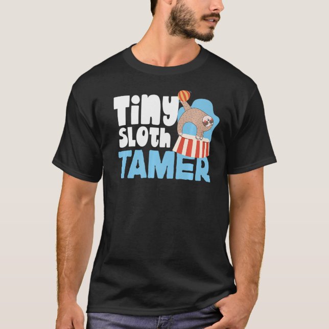 Camiseta Condado de Fair Tiny Sloth Tamer (Anverso)