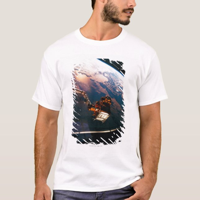 Camiseta Conecte a tierra del transbordador espacial 3 (Anverso)