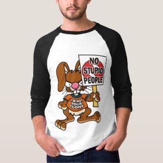 Camiseta Conejito enojado ninguna gente estúpida 1