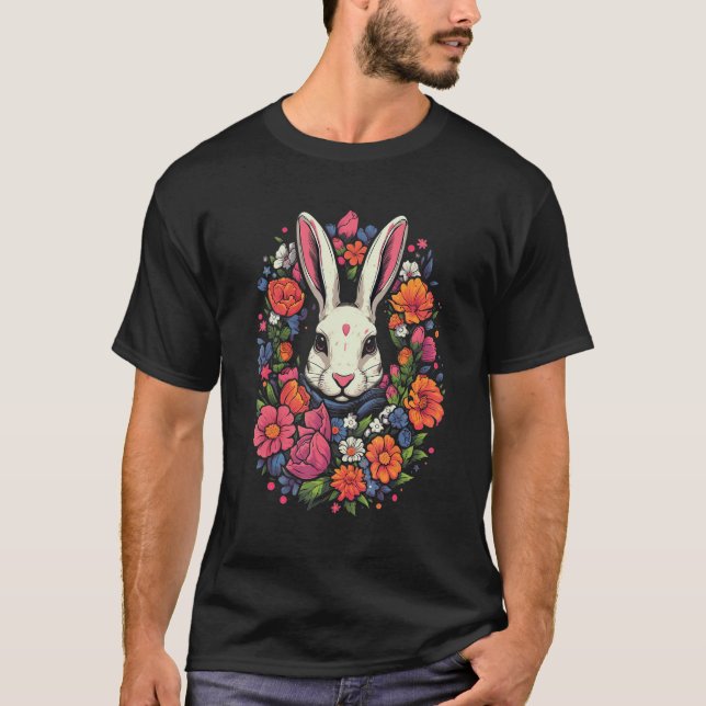 Camiseta Conejo blanco rodeado de flores Dueño jardín (Anverso)