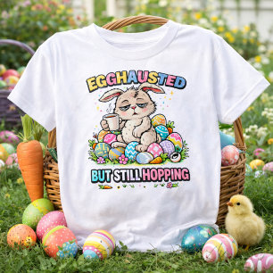 Camiseta Conejo de Pascua divertido y agotado pero todavía 