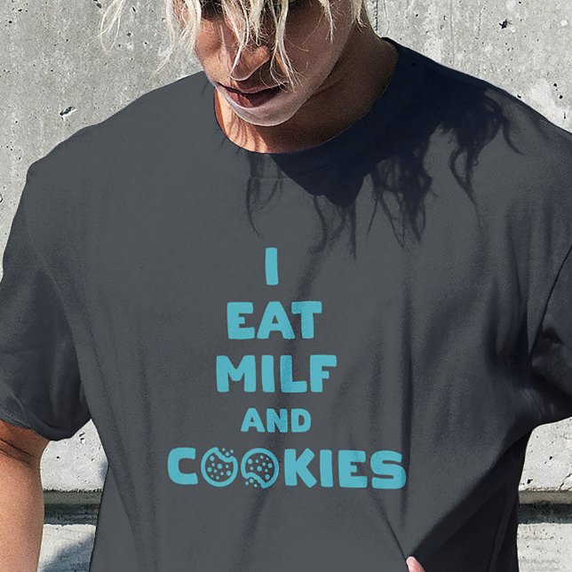 Camiseta Confesión de Milf Cookie Cravings (Funny “I Eat MILF and Cookies” shirt – bold graphic tee for parties, laughs, and adult humor)