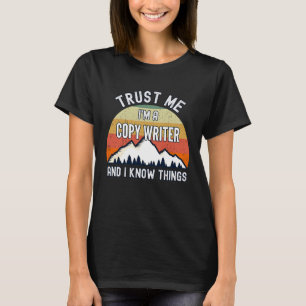 Camiseta Confía en mí, soy un escritor y sé cosas