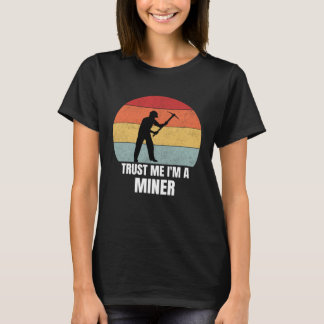 Camiseta Confía en mí, soy un trabajo de sueño menor retro