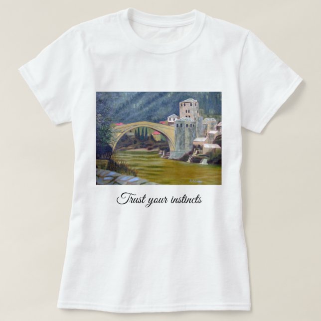 Camiseta Confía en tus instintos (Diseño del anverso)