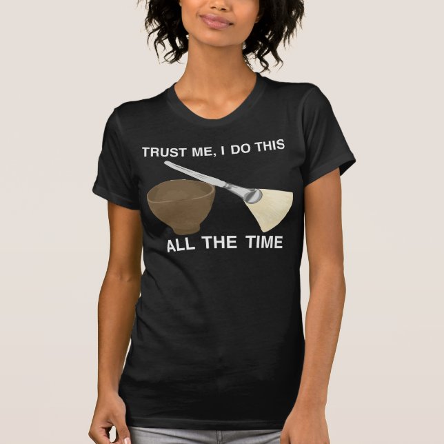CAMISETA CONFÍEME EN CON SU CUIDADO DE PIEL;) (Anverso)