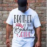 Camiseta Confrontación de Personalizado  hermano del Chica<br><div class="desc">¿Buscando una camisa de cumpleaños que haga que su fiesta se complete? ¡No busque más que nuestros camisetas de la tripulación de cumpleaños! Estos elegantes tees son perfectos para cualquier día de fiesta de cumpleaños. Nuestros camisetas hacen un gran regalo para sus amigos y familia, y pueden ser usados juntos...</div>