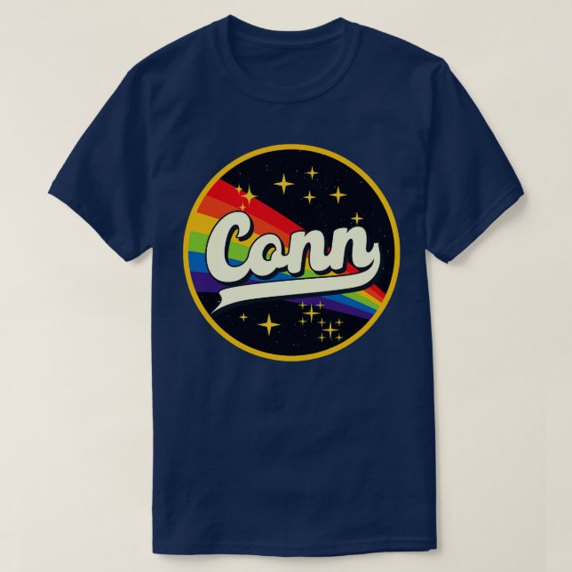 Camiseta Conn Arcoiris en estilo de vintage espacial (Diseño del anverso)