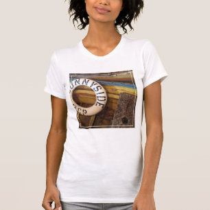 Camiseta Conservante de vida viejo en una fábrica de