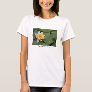 Camiseta Considere los lirios