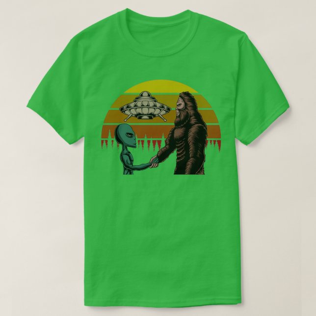 Camiseta Conspiración de pie de playa y forastera Sasquatch (Diseño del anverso)