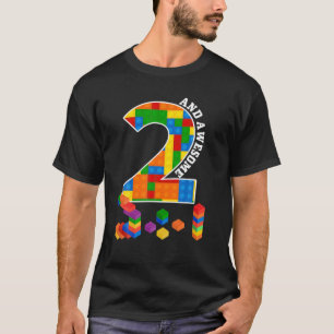 Camiseta Construyendo bloques ladrillos de dos años de edad