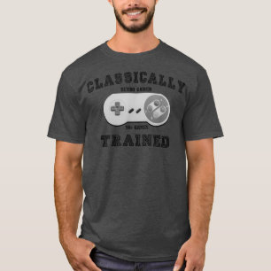 Camiseta Controlador de juego entrenado clásicamente Retro