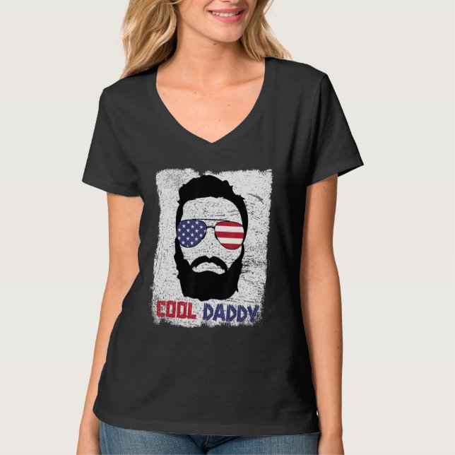 Camiseta Cool Bearded Daddy Summer 4th of July Funny Cousin (Anverso)