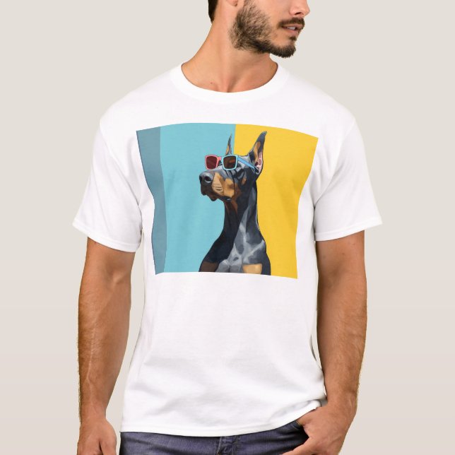 Camiseta Cool Doberman with sunglasses (Anverso)