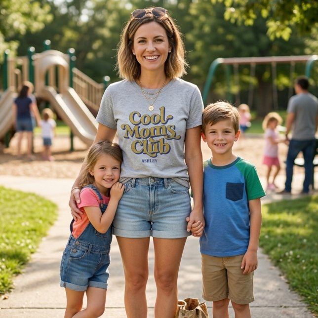Camiseta Cool Moms Club Bold Motherhood Blue Yellow Text (Subido por el creador)