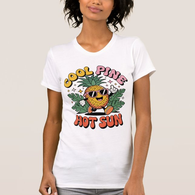 Camiseta Cool Pine Hot Sun Retro Pineapple Summer Vibes (Anverso)