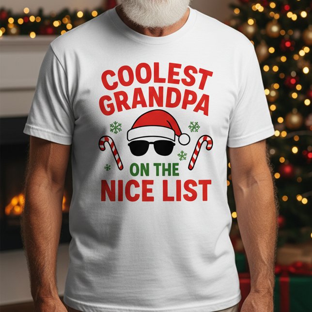 Camiseta Coolest Grandpa on the Nice List | Funny Christmas (Subido por el creador)