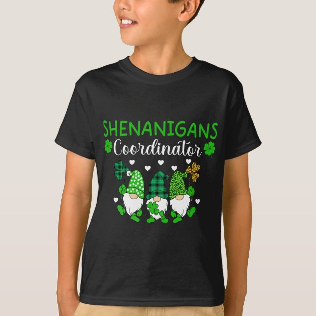 Camiseta Coordinador de Shenanigans, St Patricks Day Gnomes (Anverso)