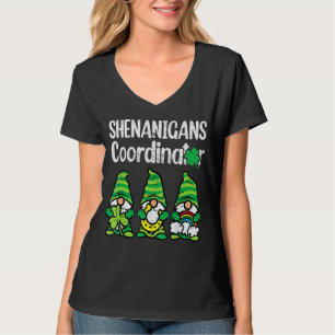 Camiseta Coordinador de Shenanigans St Patricks Day Gnomes