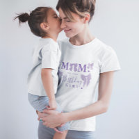 Coqueta morada hermano mamá del Chica de cumpleaño