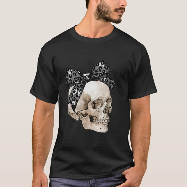 Camiseta Coquette Bow Spookone Season Skeleton Skull Horror (Anverso)