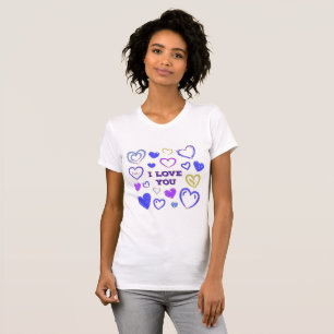Camiseta Corazón Adorable Dibujado a Mano