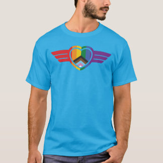 Camiseta Corazón arcoiris con alas