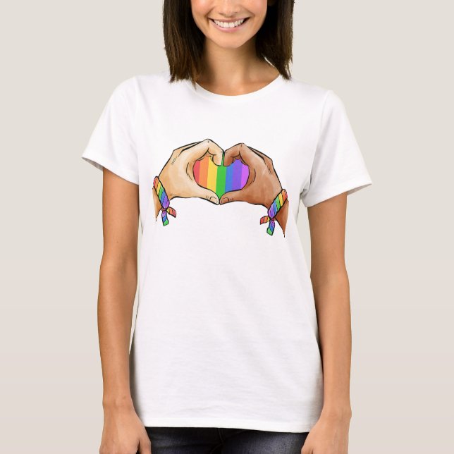 Camiseta Corazón Chica LGBT (Anverso)