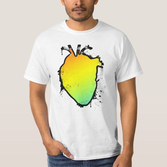 Camiseta corazón de arco iris (Anverso)