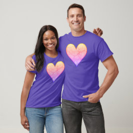 Camiseta Corazón de arcoiris con marmol