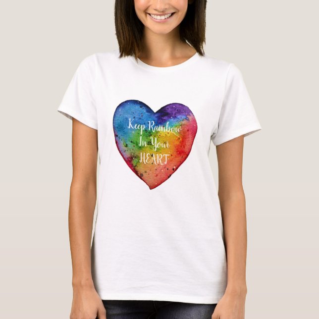 Camiseta Corazón de arcoiris cúrcuma acuarela (Anverso)