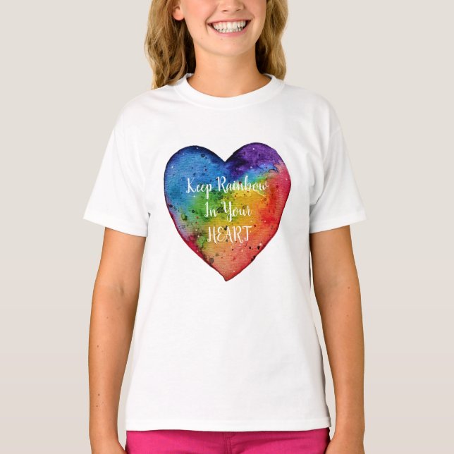 Camiseta Corazón de arcoiris cúrcuma acuarela (Anverso)