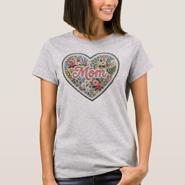Camiseta Corazón de bordado floral falso para mamá (Anverso)