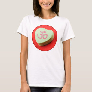 Camiseta Corazón de caramelo verde con símbolo Om