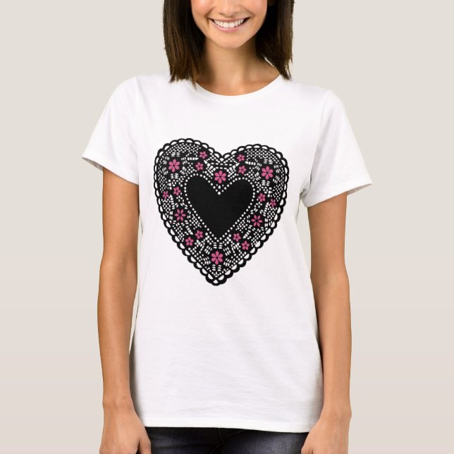 Camiseta Corazón de encaje negro y rosa (Anverso)