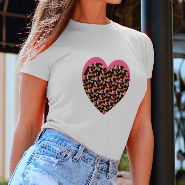 Camiseta Corazón de Guepardo Rosa Negro (Subido por el creador)