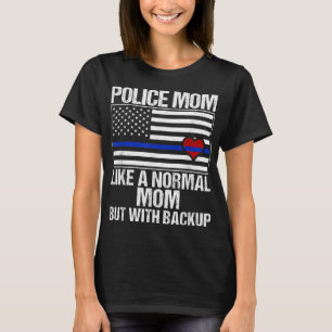 Camiseta Corazón de la bandera azul de la mamá de la policí